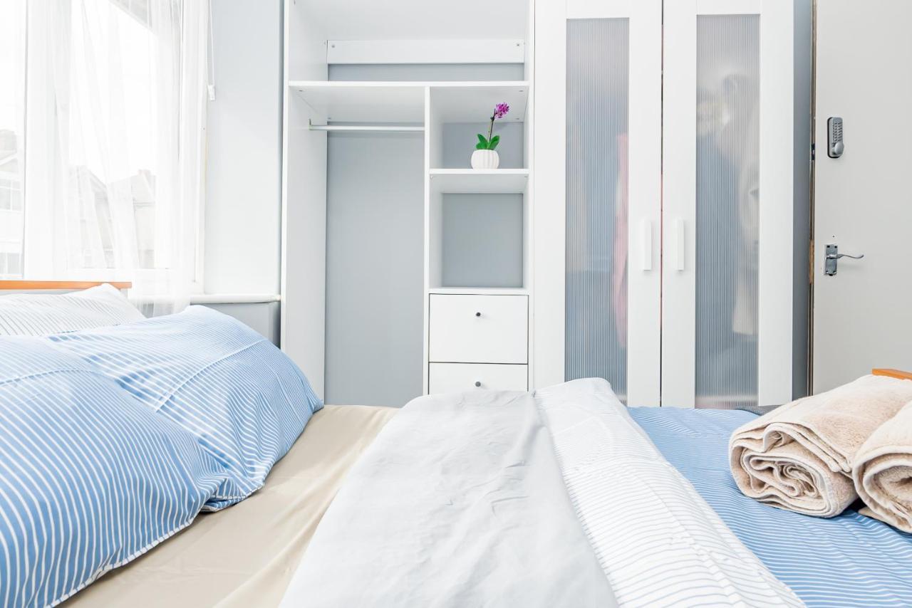 Shirley House 2, Self Catering Guest House, Self Check In, Smart Locks, 10 Min Walk To Southampton General, Aspire And Princess Anne Hospitals, Access To Fully Equipped Kitchen, Excellent Transport Links, Ideal For Longer Stays And Hospital Shifts Экстерьер фото
